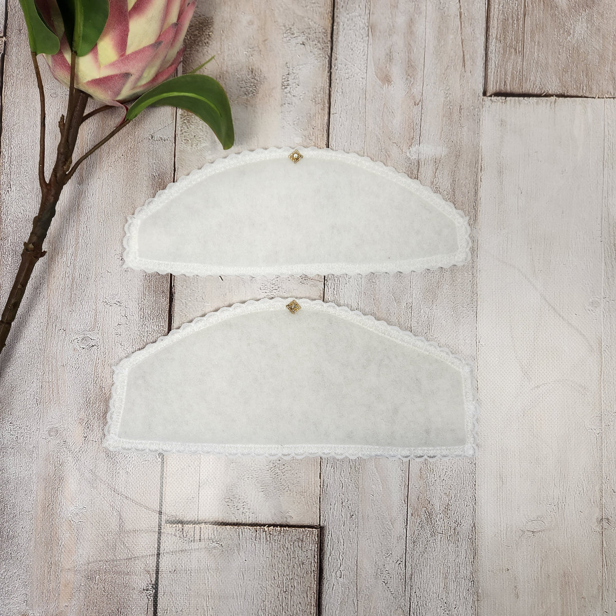 Crescent Foam Shape